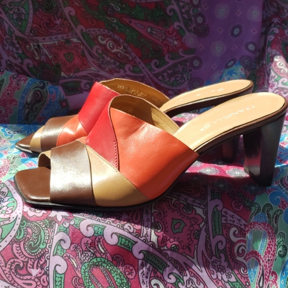 Sandals - Picture 2 of 5